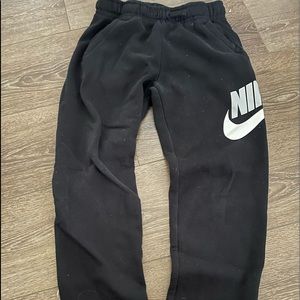 Boys Large Nike Sweats